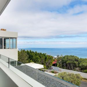 Ocean Views; 15 ON HELY - Camps Bay