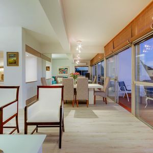 Dining area; Águila Views - Camps Bay