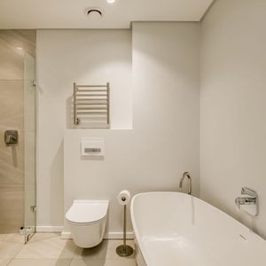 Shared bathroom; D ON S - Sea Point