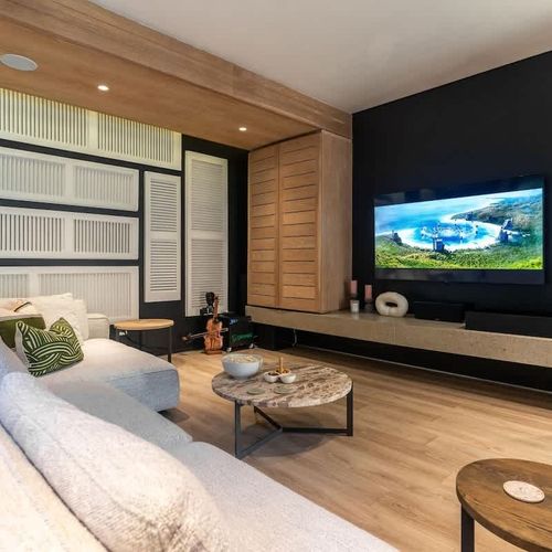 CB797 - SAPPHIRE SEAS