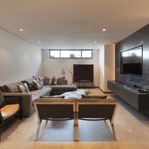 Informal TV room; GLEN BEACH 8 - Clifton