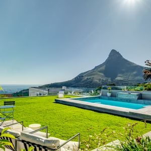 Mountain Views; AMAZING HELY - Camps Bay