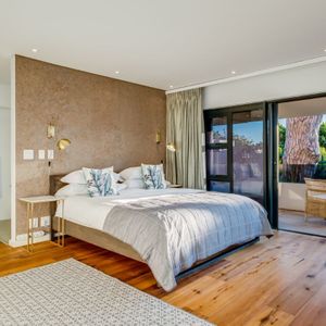 Master Bedroom; danielle Perold - Camps Bay