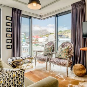 Lounge with views; 404 ON N - De Waterkant