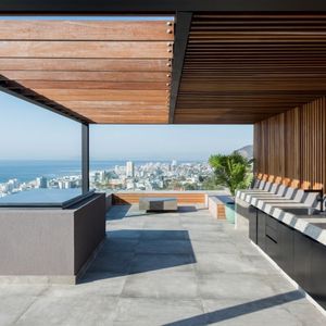 Rooftop deck; ANCHOR HOUSE - Bantry Bay