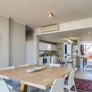Dining table; 417 HARBOUR BRIDGE - Cape Town city centre