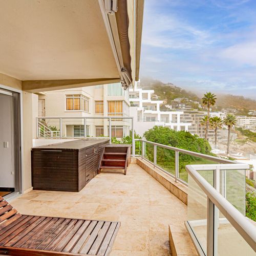 C377 - SPLENDID CLIFTON