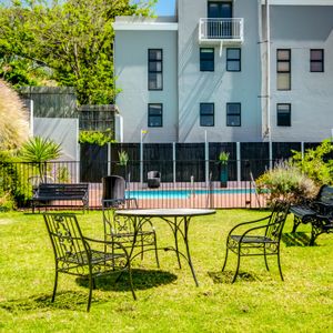 Communal garden; DE WATERKANT TOWNHOUSE - De Waterkant