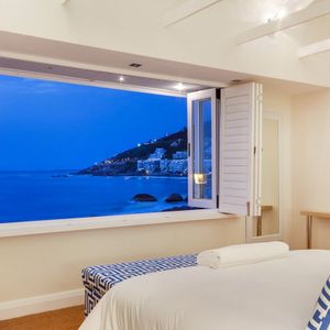 Master Bedroom & Sea View : 69 on 4th - Clifton