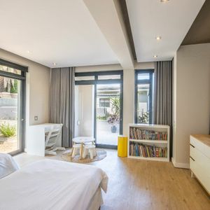 Bedroom with Twin Beds; 24 ON 1ST - Camps Bay