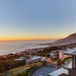 Views; Águila Views - Camps Bay