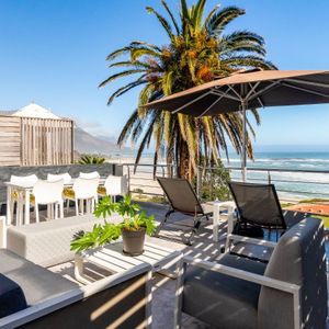 Private Balcony; BEACHFRONT BLISS APARTMENT - Camps Bay