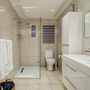 Large Second Bathroom; IVORY MANOR - Green Point