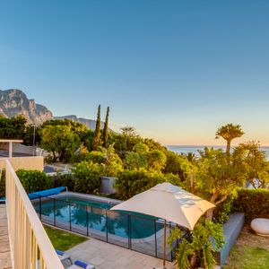 Sea and Mountain Views; BEACH VIBES - Camps Bay