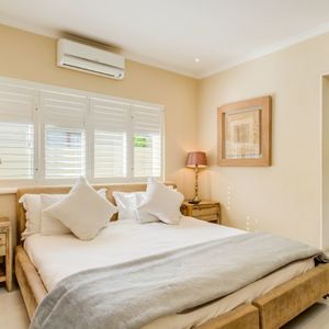 Master Bedroom; PRIDE VILLA - Camps Bay