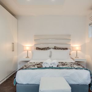 Sixth bedroom in cottage; SUNSET BLISS - Camps Bay