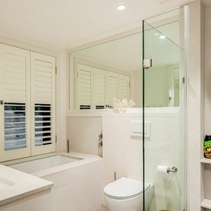 En-suite; MAJESTIC SUNSET - Camps Bay