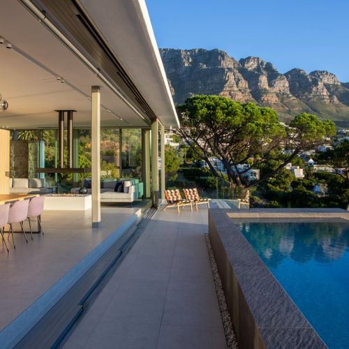 CB1033 - MAJESTIC ESCAPE