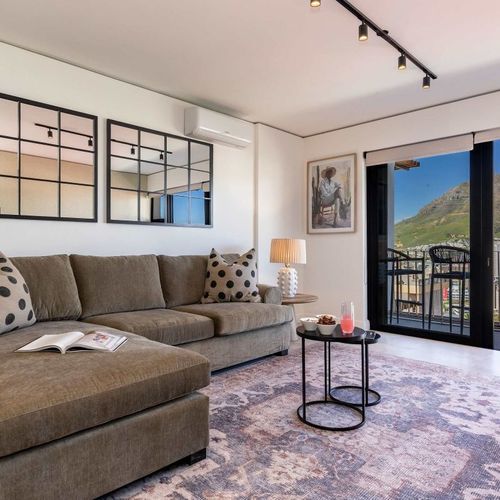 G533 - TABLE MOUNTAIN MAJESTY