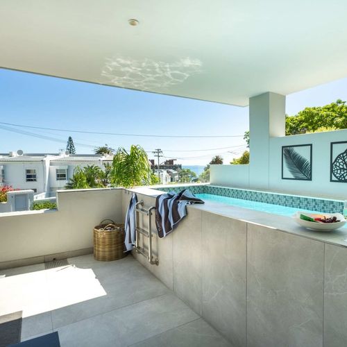 CB1107 - TERRACE ROYALE