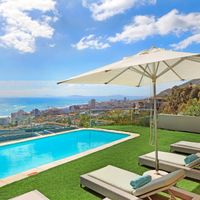 Villa Stanleon Villa Stanleon in Bantry Bay accommodation