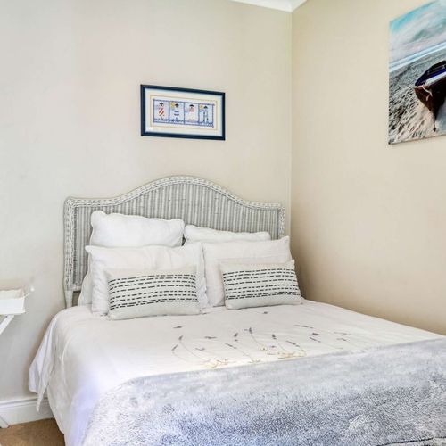 CB359 - CAMPS BAY SUNSETS