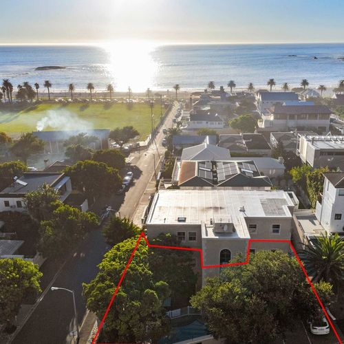 CB118 - BEACHSIDE VILLA
